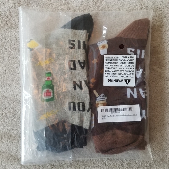 New Novelty Socks 2 Pack - If You Can Read This, Bring Me...Coffee/Beer - Picture 8 of 15